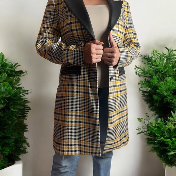 Plaid coat - Picture 1 of 2